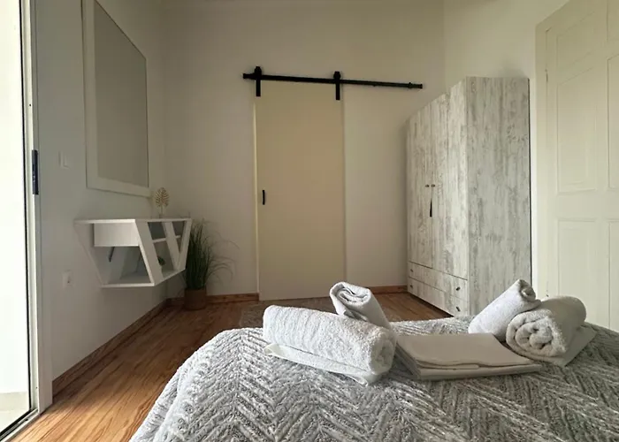 The View Cozy Apartment *